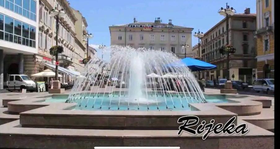 Rossy Apartment Рийека Екстериор снимка