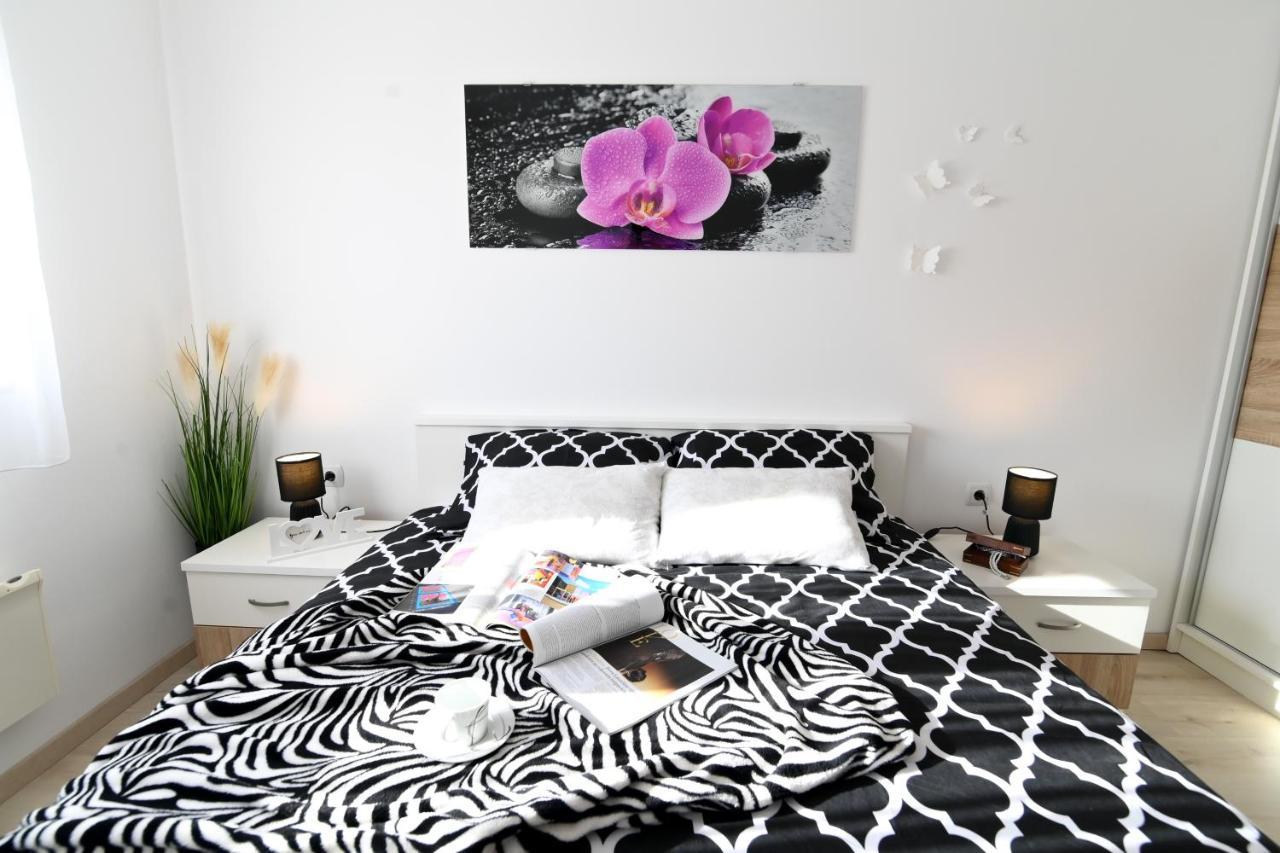Rossy Apartment Рийека Екстериор снимка