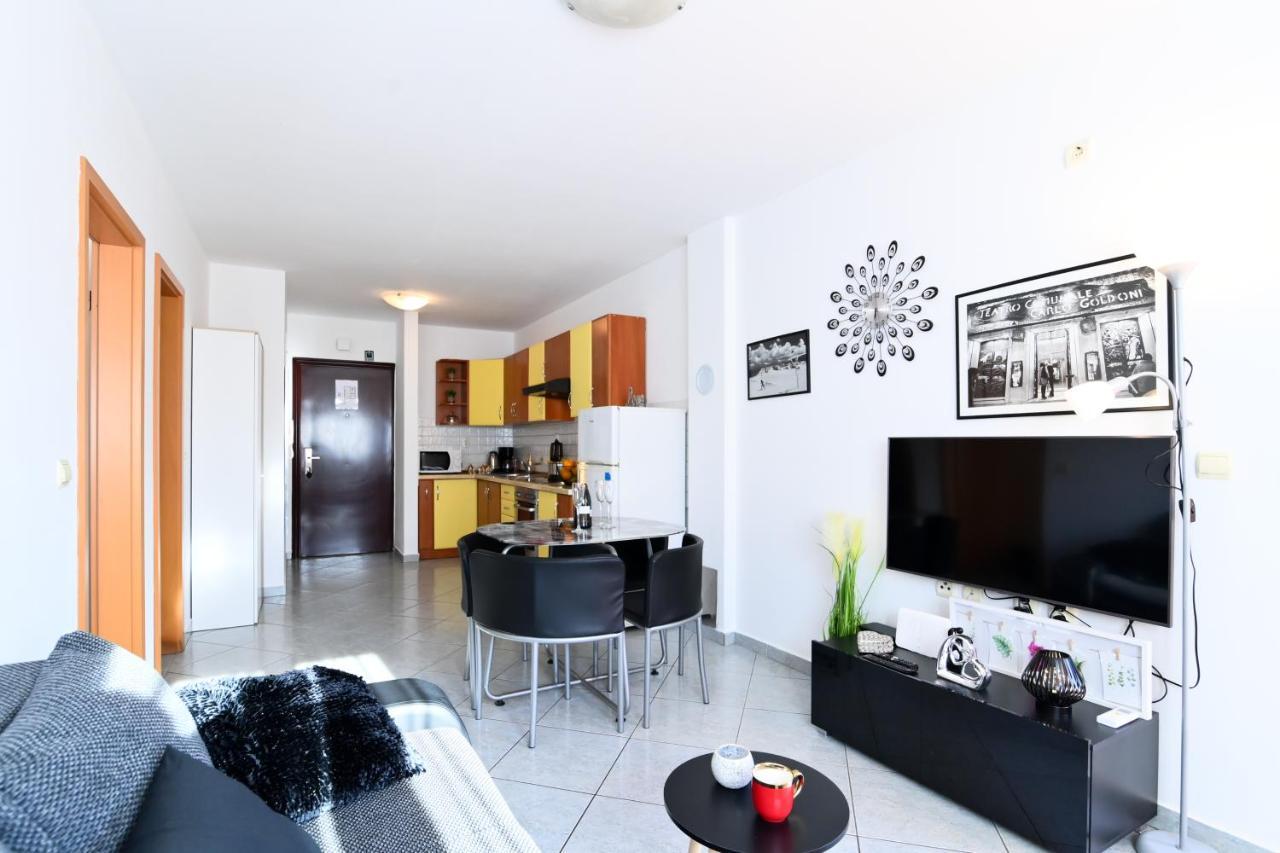 Rossy Apartment Рийека Екстериор снимка