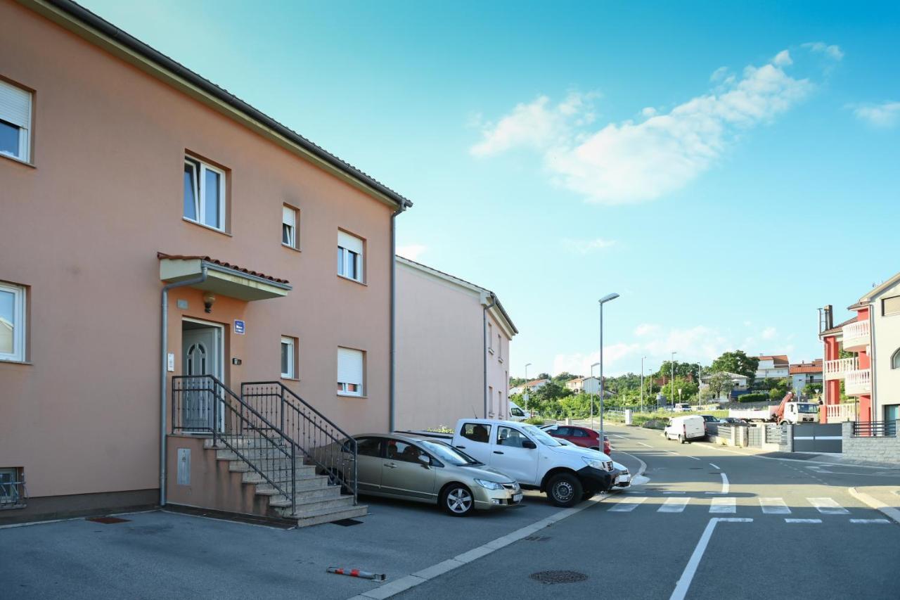 Rossy Apartment Рийека Екстериор снимка