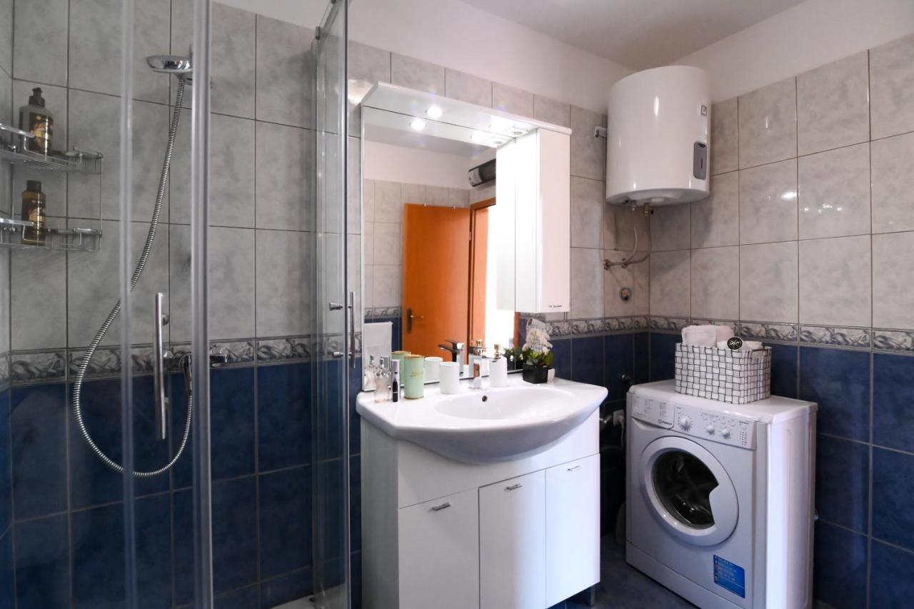 Rossy Apartment Рийека Екстериор снимка