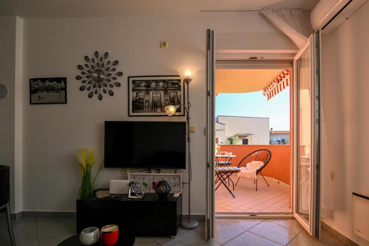 Rossy Apartment Рийека Екстериор снимка